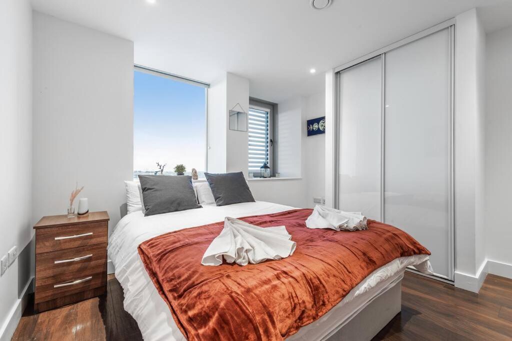 Amazing Britania 1 Bedroom Flat In London Bp40 Exterior photo